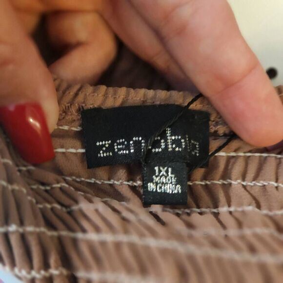 Zenobia Brown Crepe Tie Front Cropped Top 1XL NWT (4783) - Picture 4 of 7